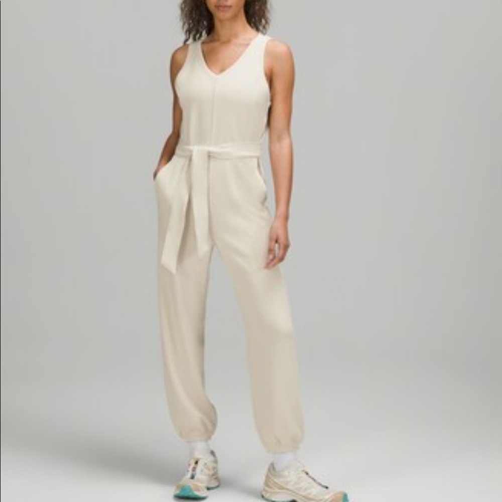 Lululemon Ease of it all v neck jumpsuit size 4